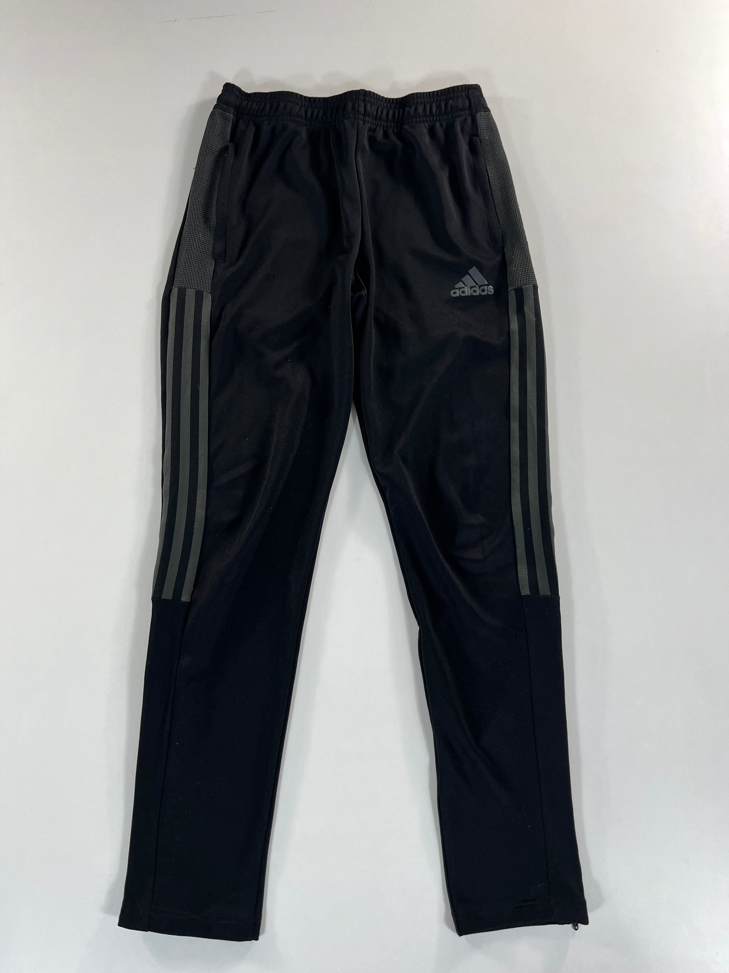 Adidas Tiro nadrág