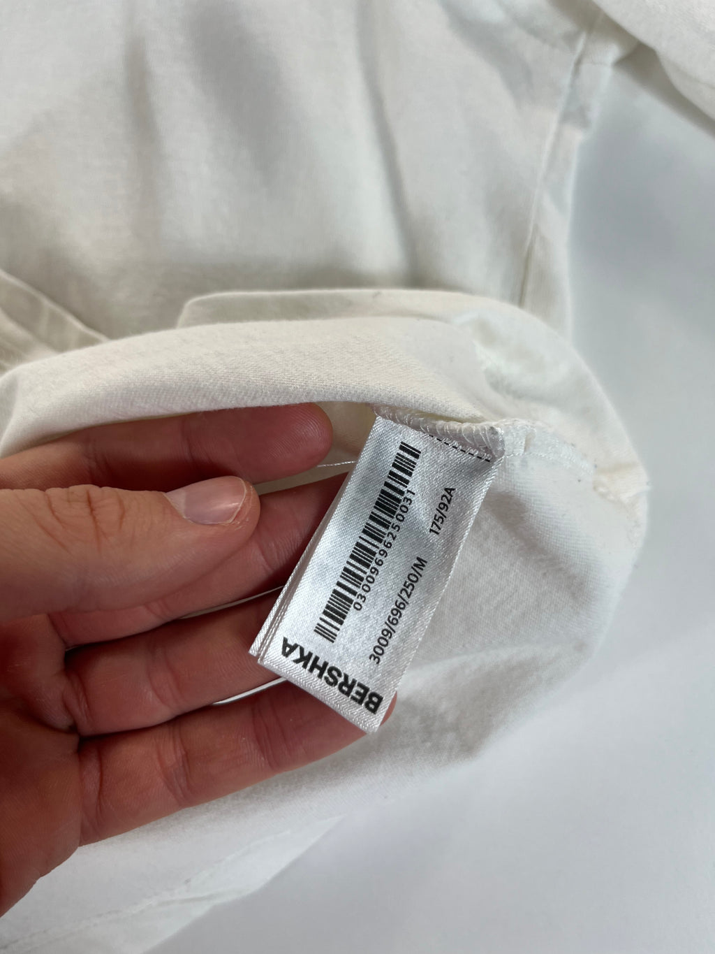 Bershka Chinese póló