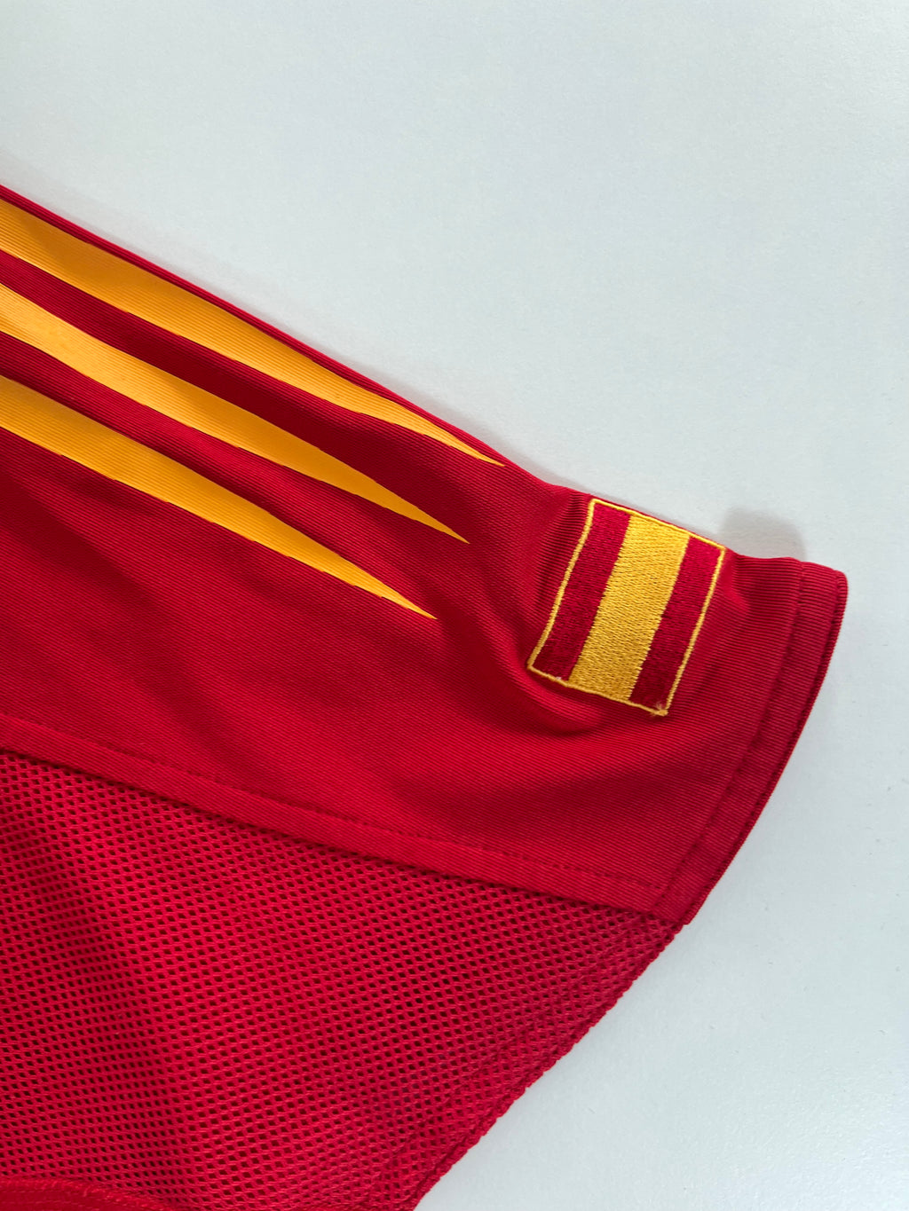 Adidas Spanyol válogatott 2004-2006 hazai mez
