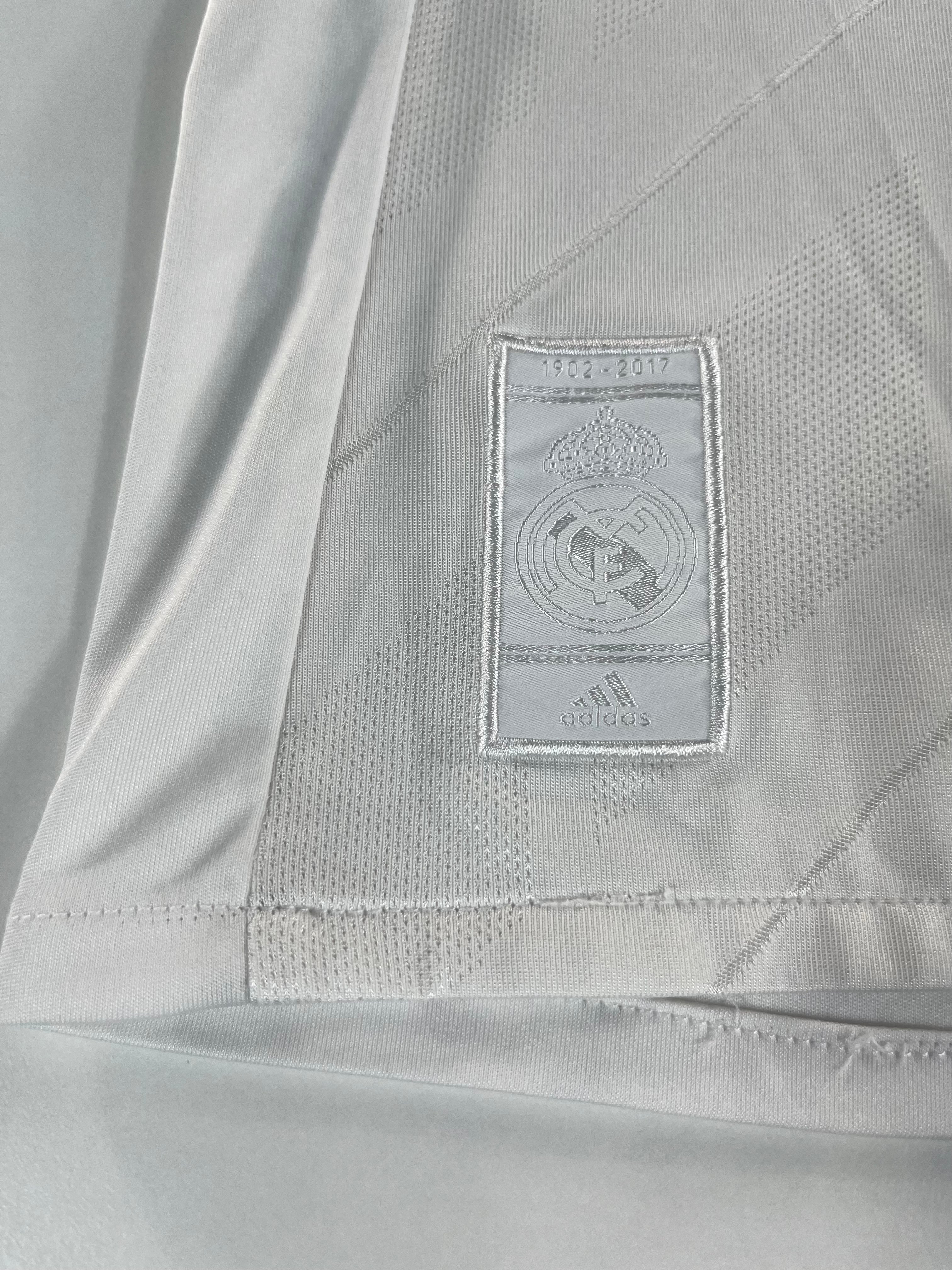Adidas Real Madrid 2017-2018 hazai mez