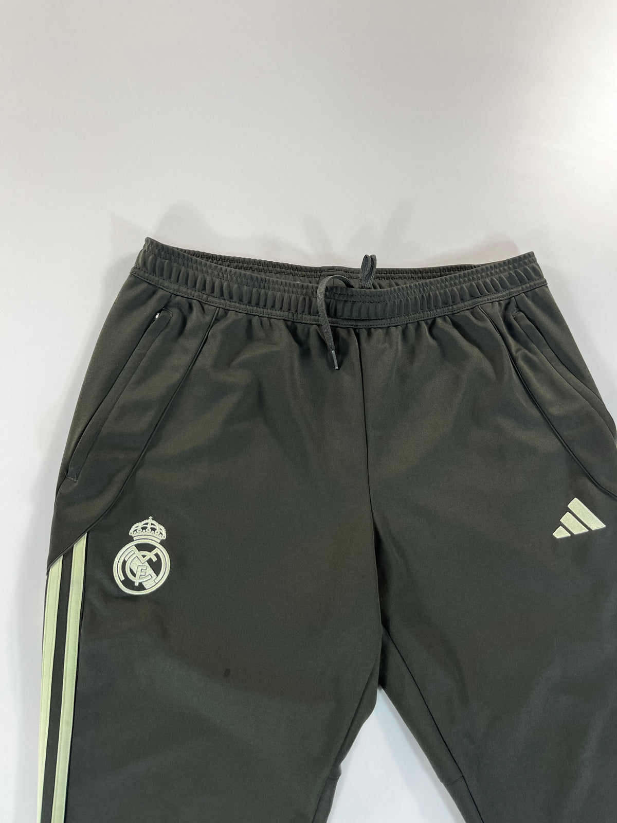 Adidas Real Madrid 2025-2026 melegítőszett