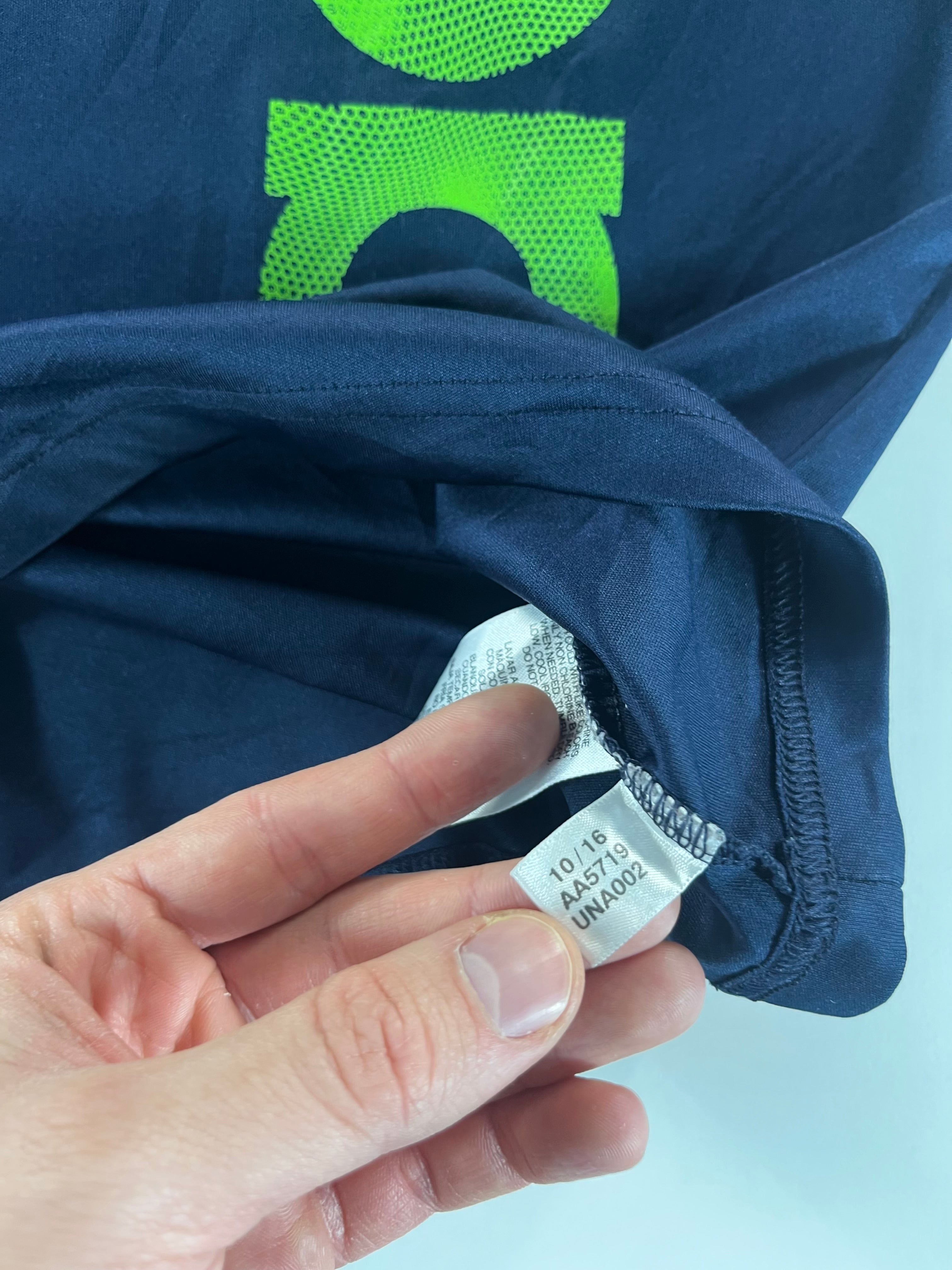 Adidas Essentials Logo training póló