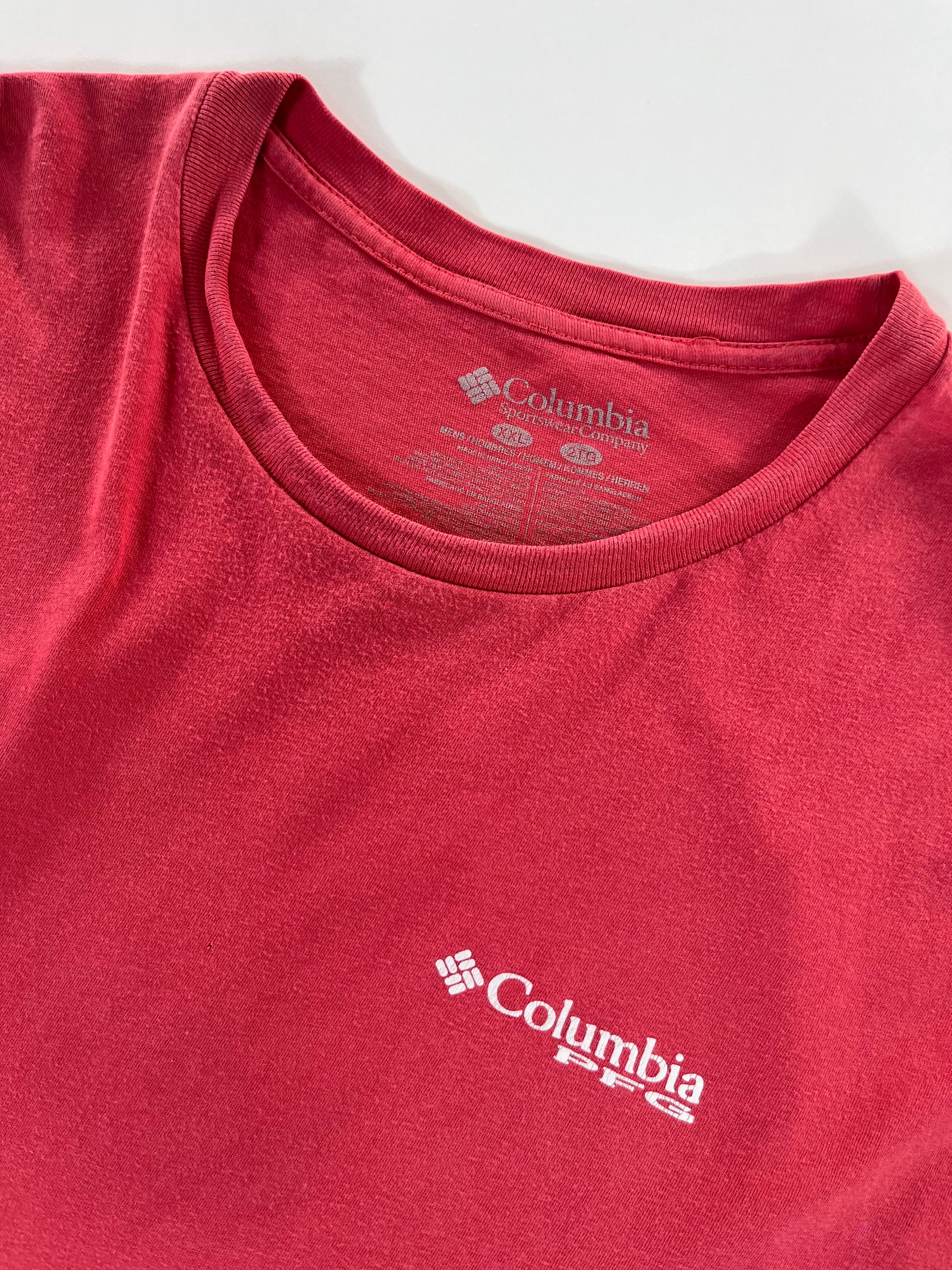 Columbia backprint póló