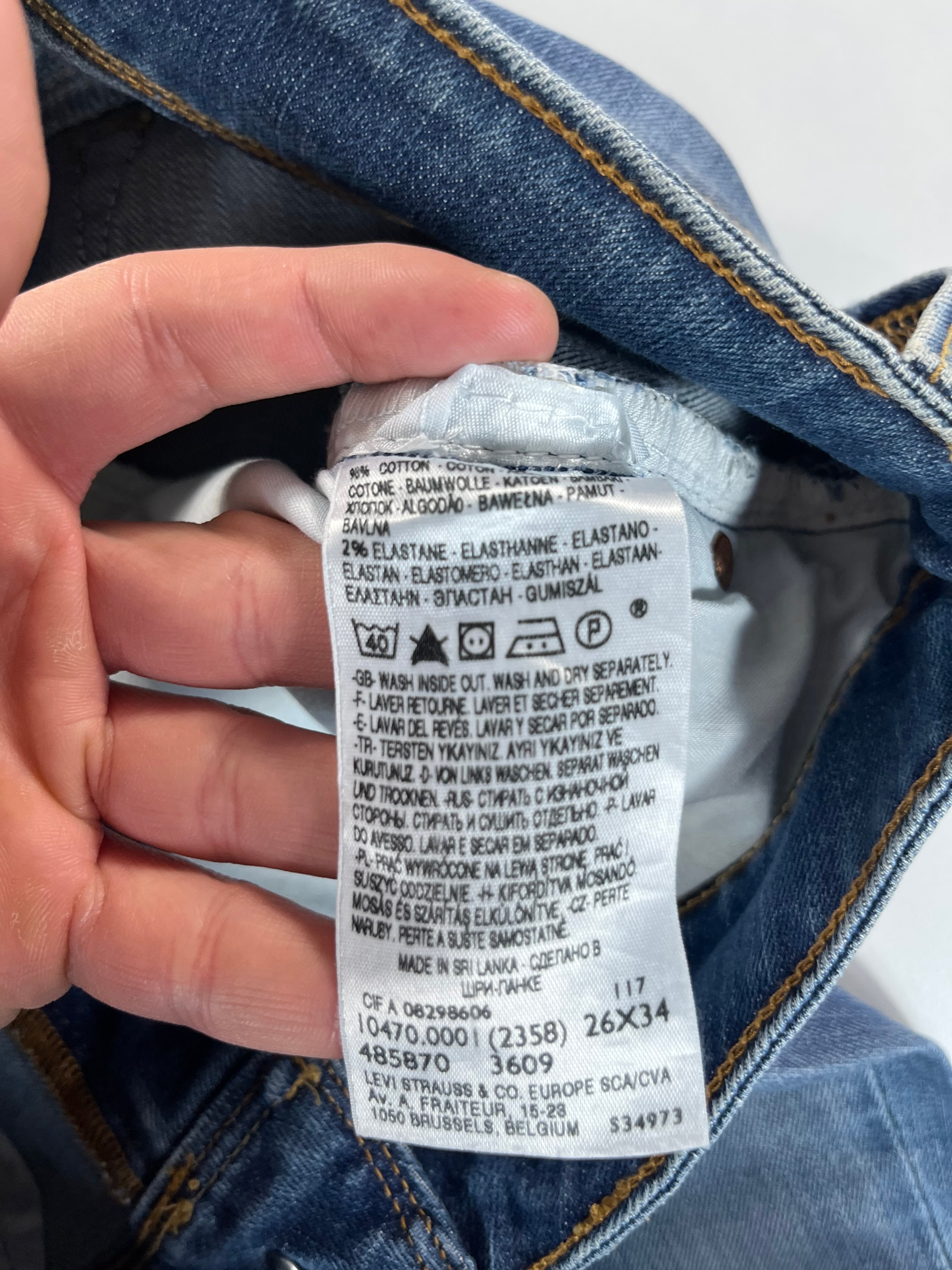 Levi's W26 L34 Straight Fit farmernadrág