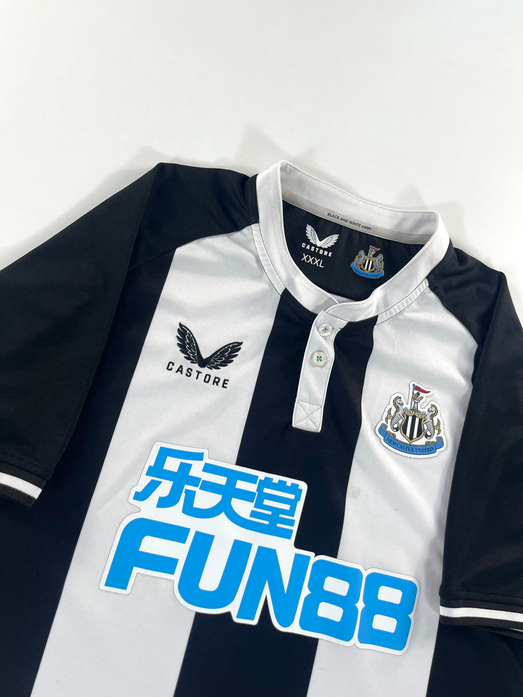 Castore Newcastle United 2021-2022 hazai mez