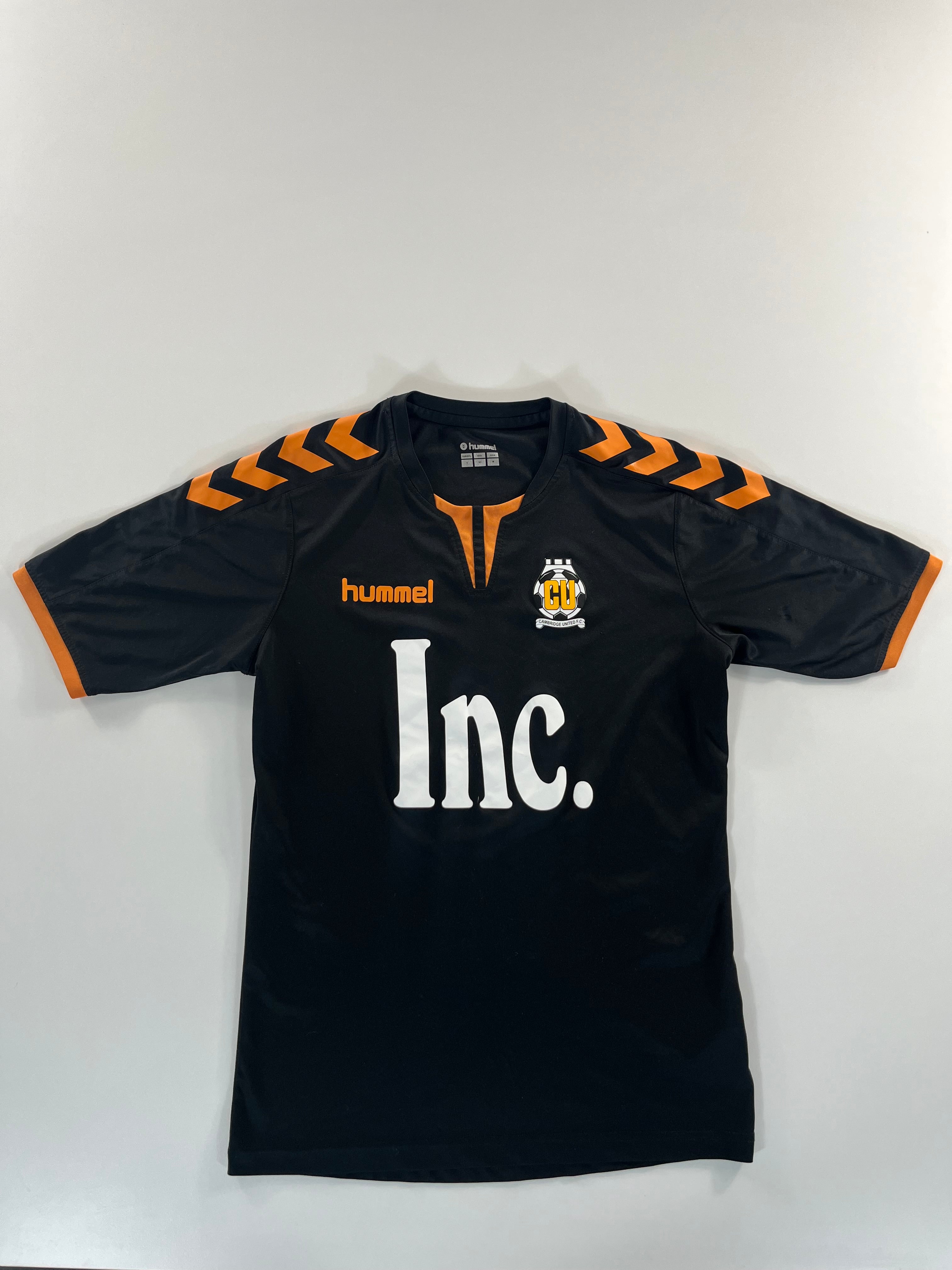 Hummel Cambridge United training mez