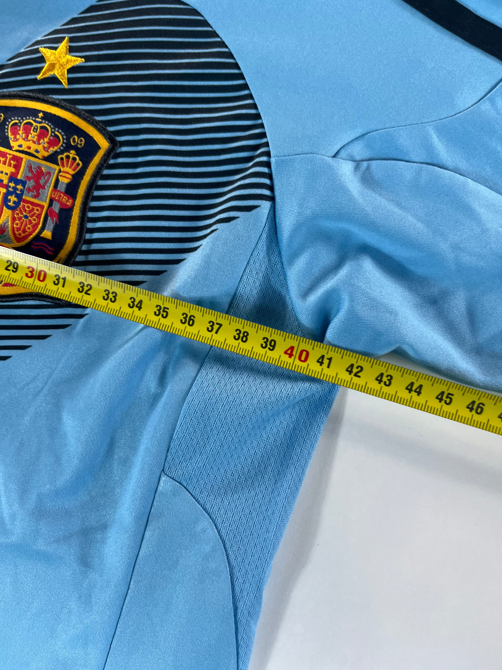 Adidas Spanyol válogatott 2012-2013 idegenbeli mez