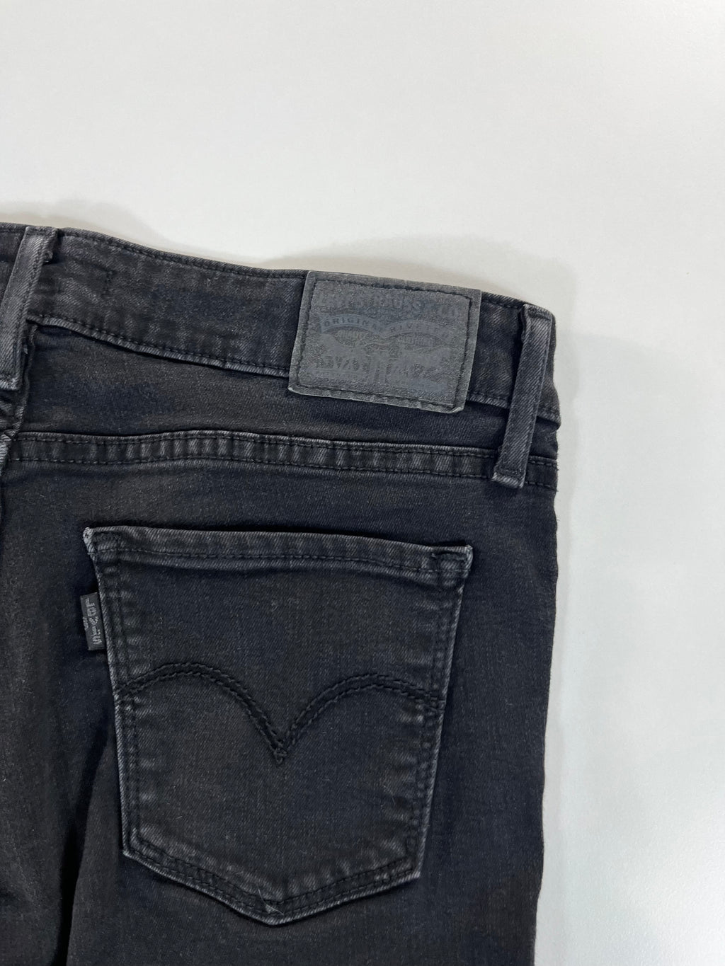 Levi's 711 Skinny 28 farmernadrág
