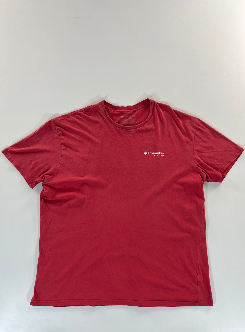 Columbia backprint póló