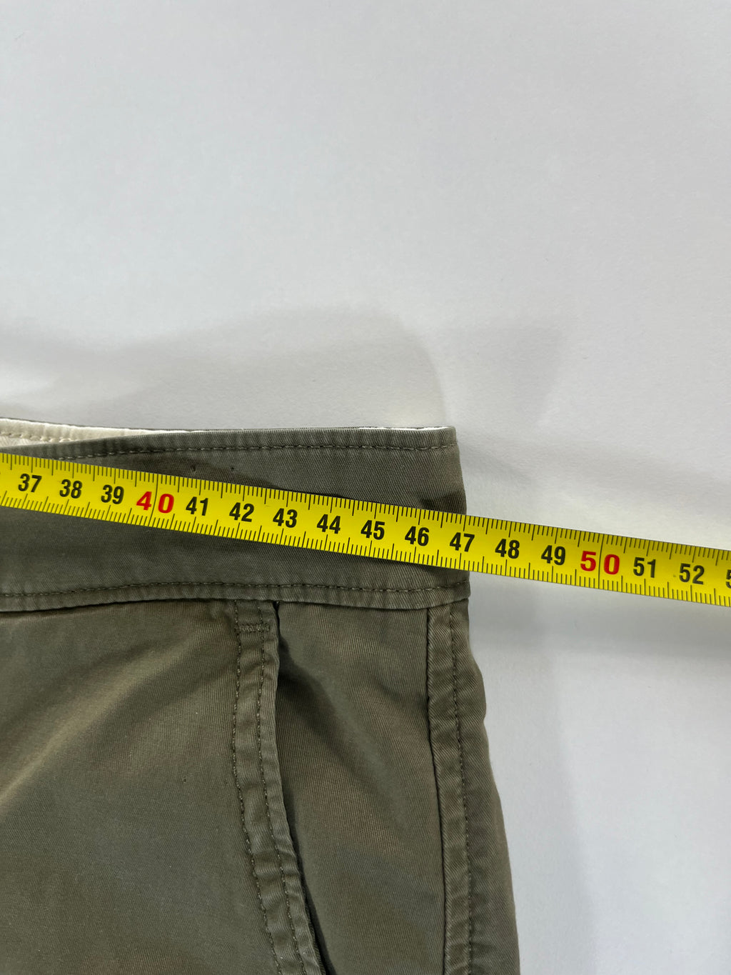 Levi's Standard Fit W36 chino short