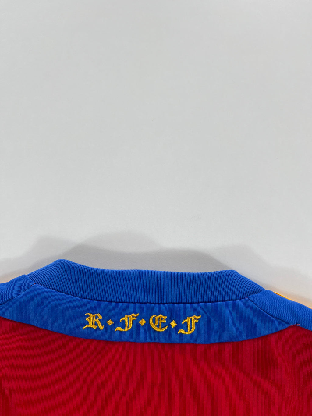 Adidas Spanyol válogatott 2010-2012 hazai mez