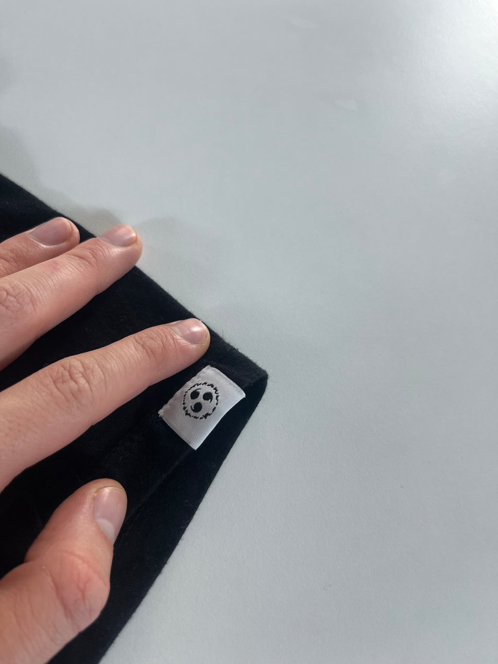Bershka Naruto Sasuke Uciha póló