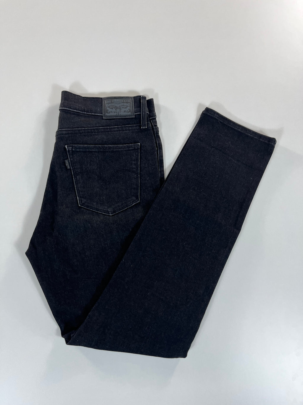Levi's 312 Shaping Slim 30 farmernadrág