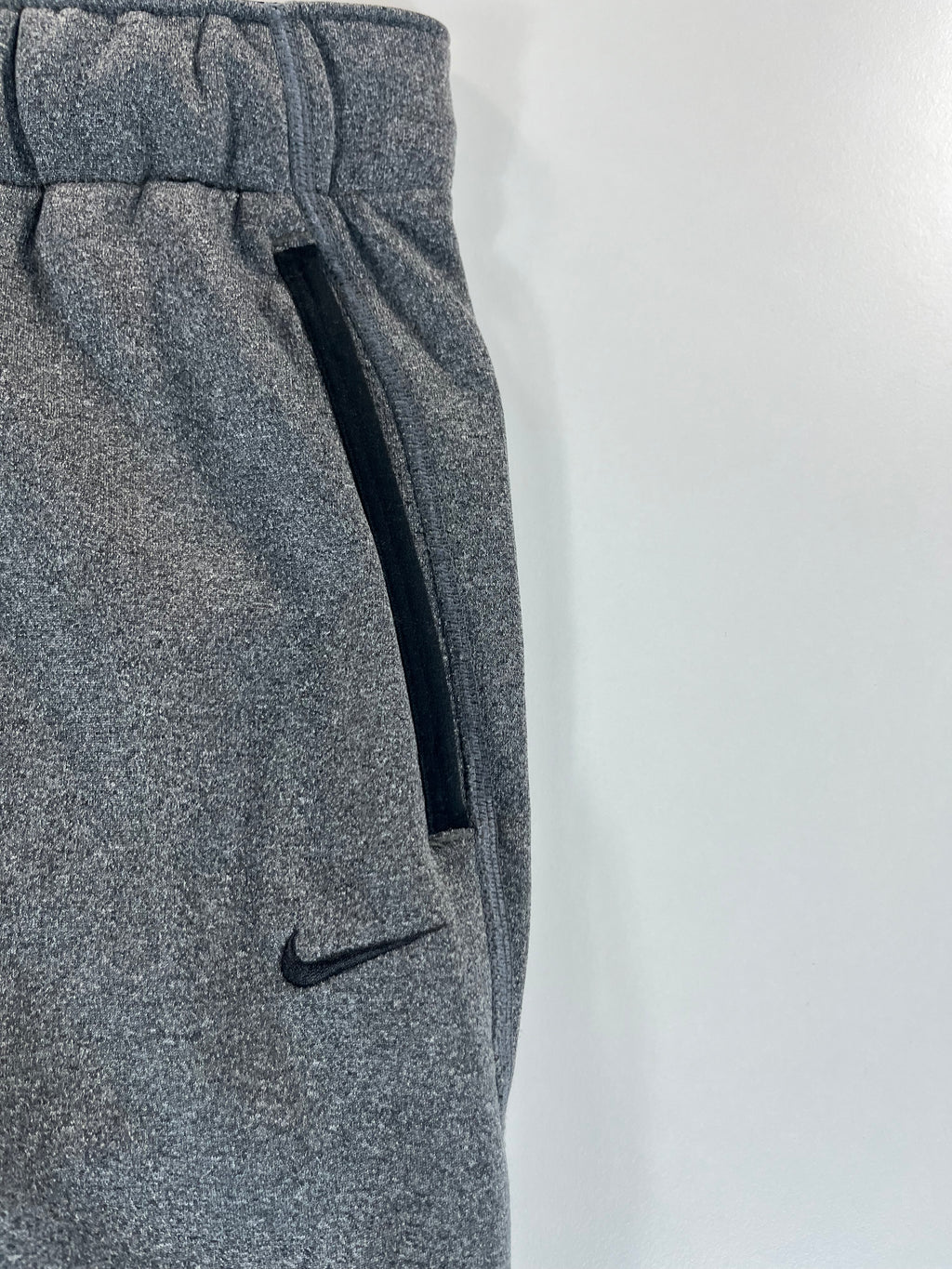 Nike Therma-Fit nadrág