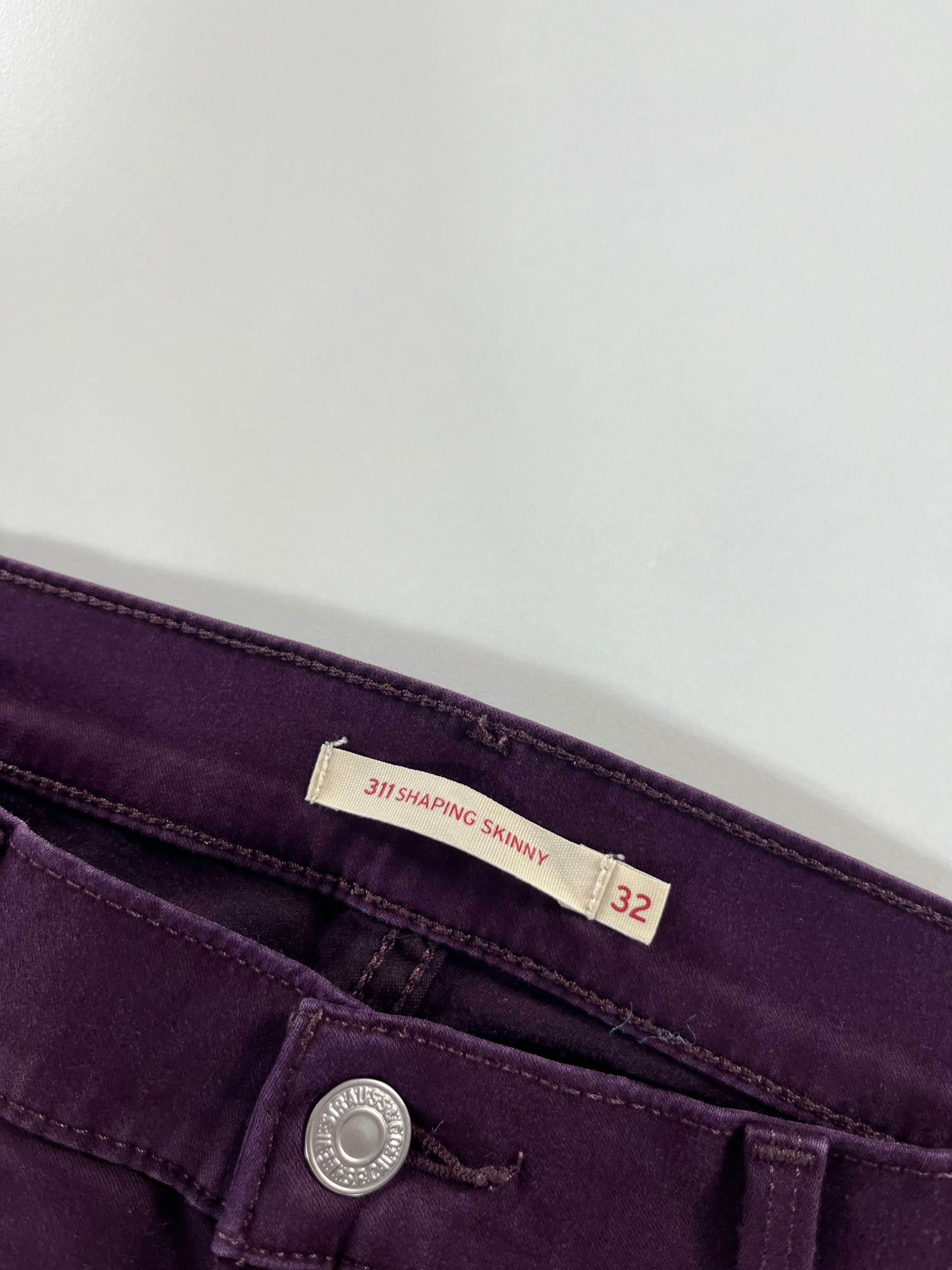 Levi's Shaping Skinny 32 farmernadrág