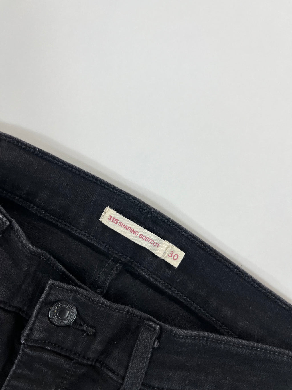 Levi's 315 Shaping Bootcut 30 farmernadrág