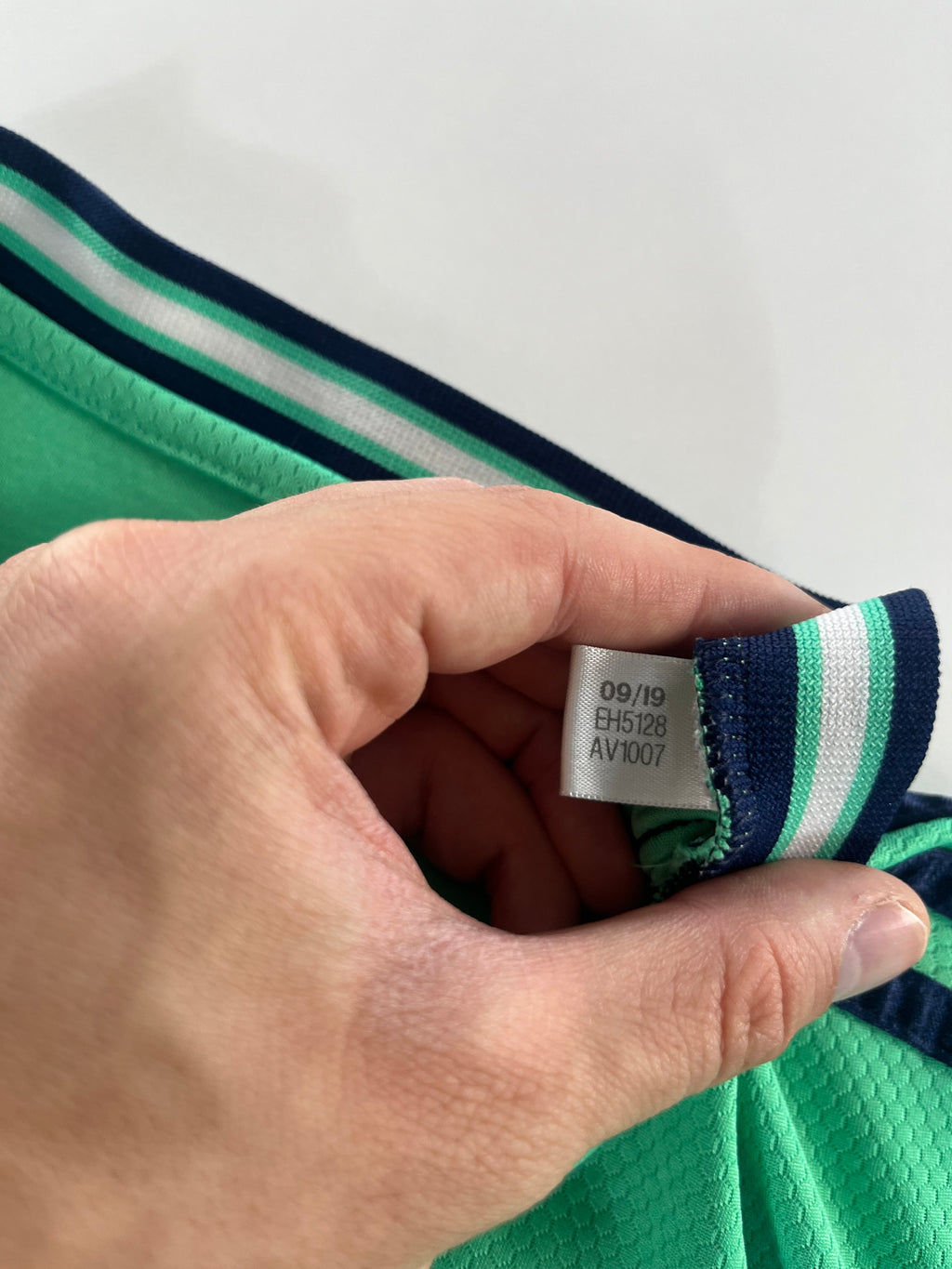 Adidas Real Madrid 2019-2020 alternatív mez