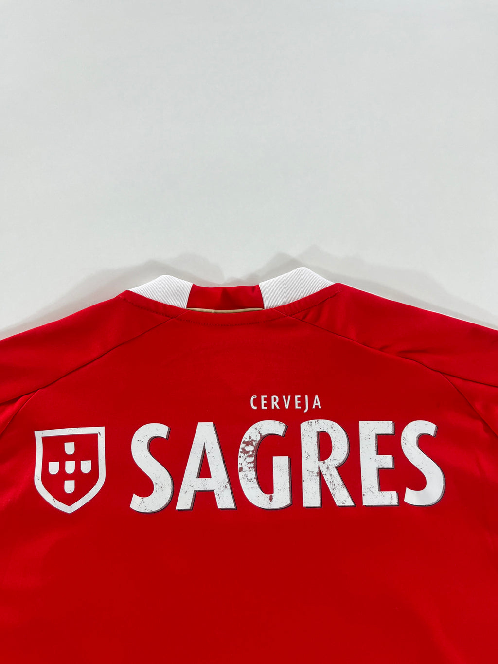Adidas Benfica 2011-2012 hazai mez