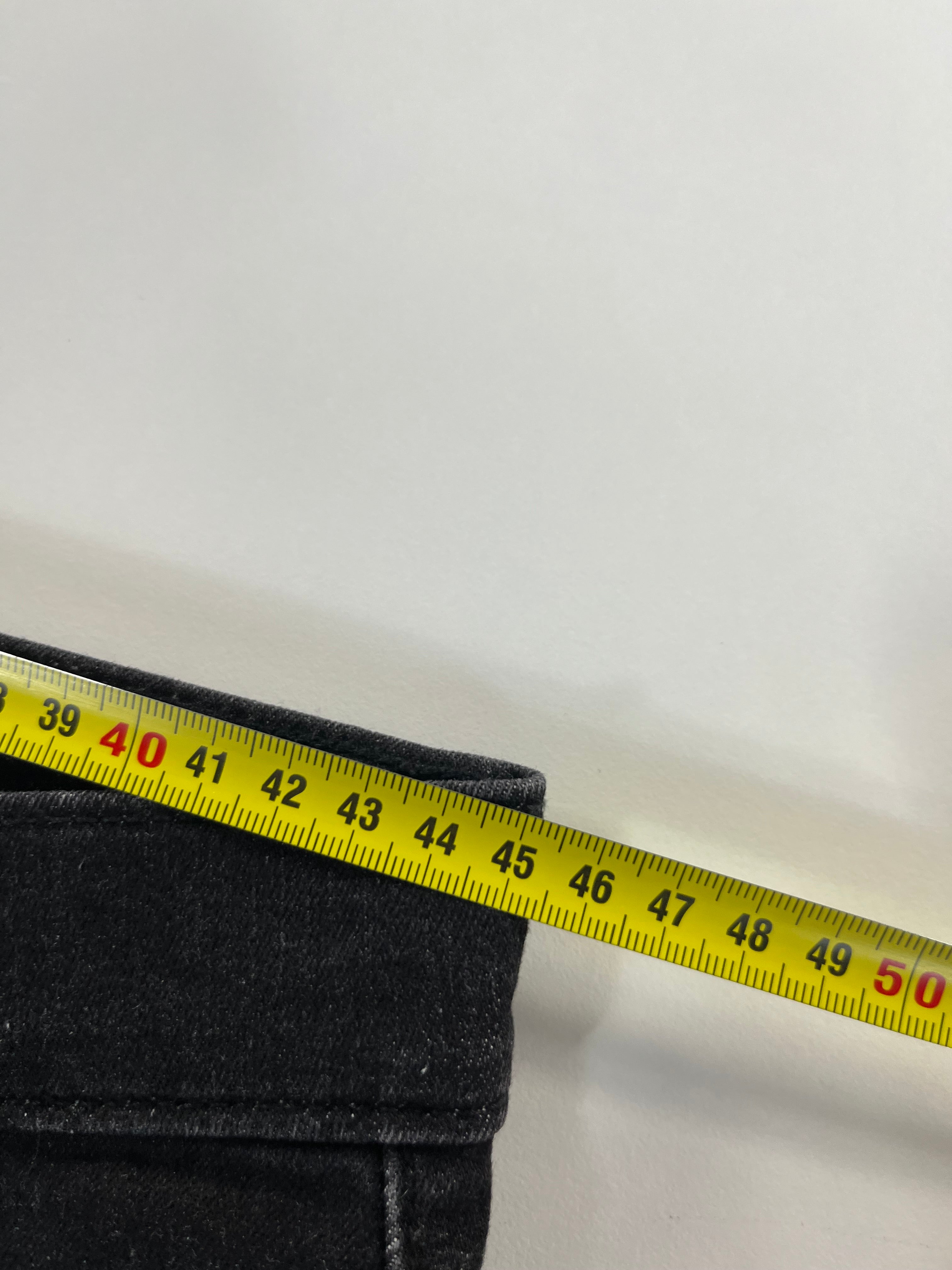 Levi's 312 Shaping Slim 30 farmernadrág