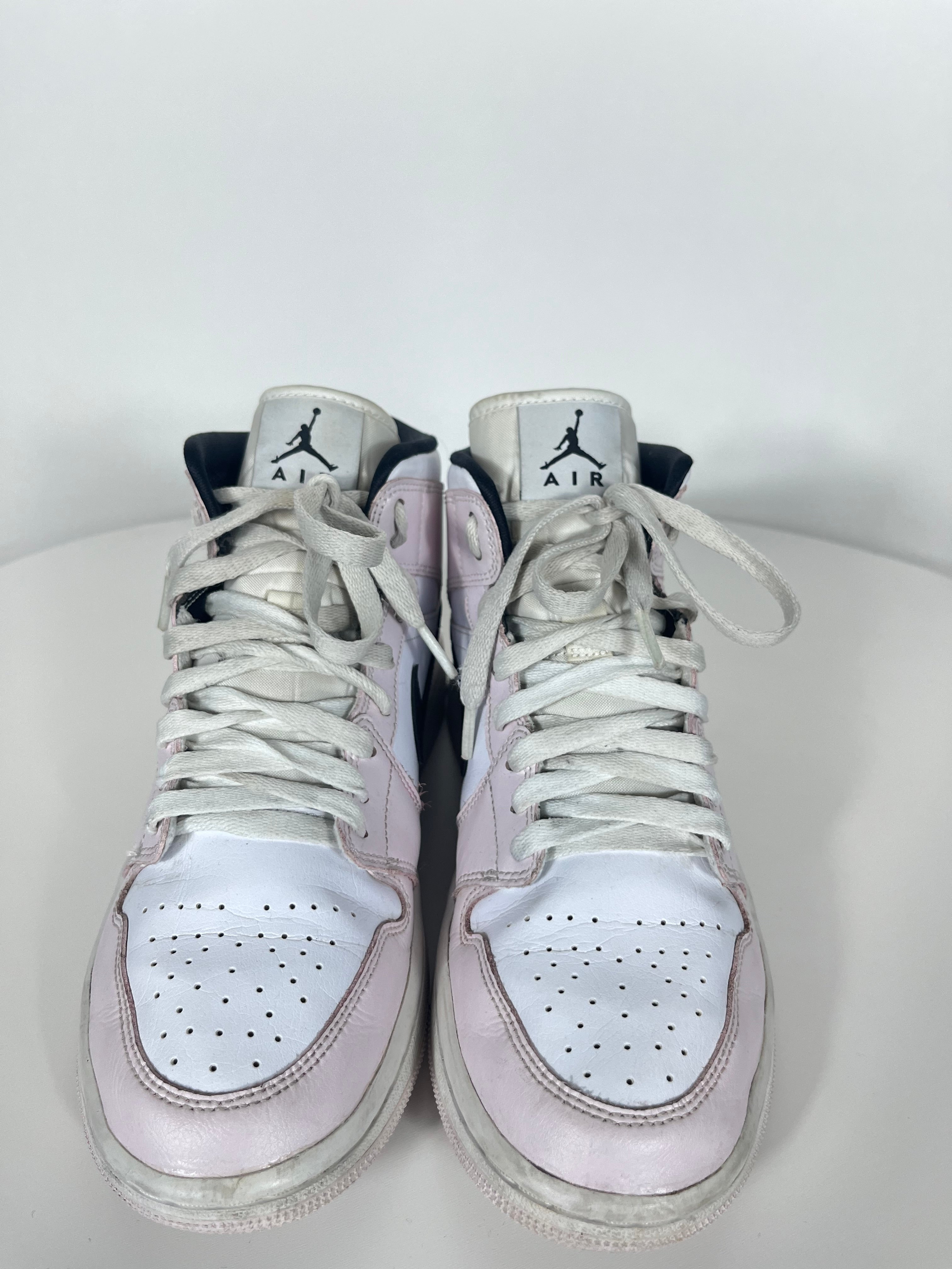 Nike Jordan 1 Mid Barely Rose cipő