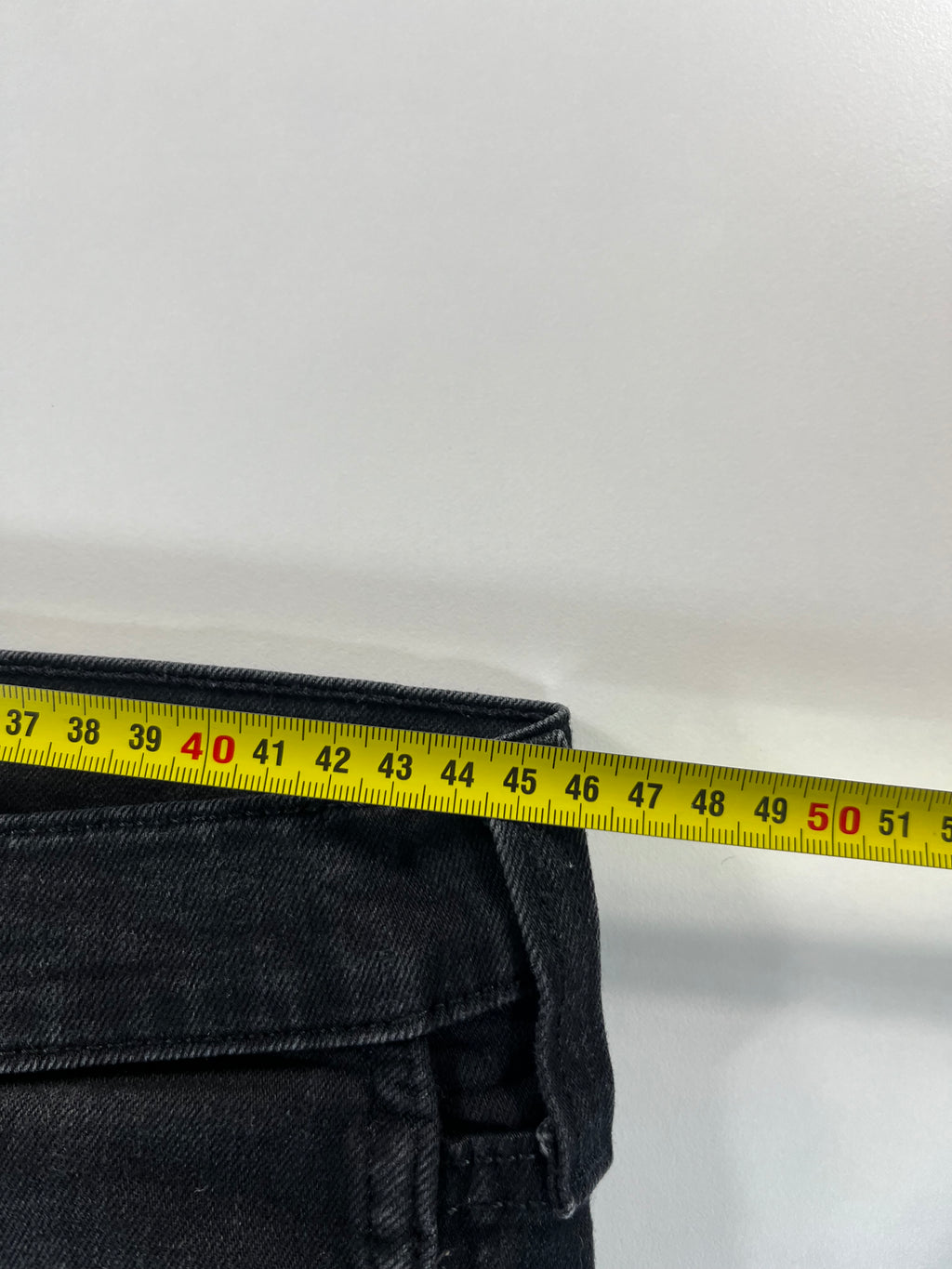 Levi's 519 W34 L32 farmernadrág