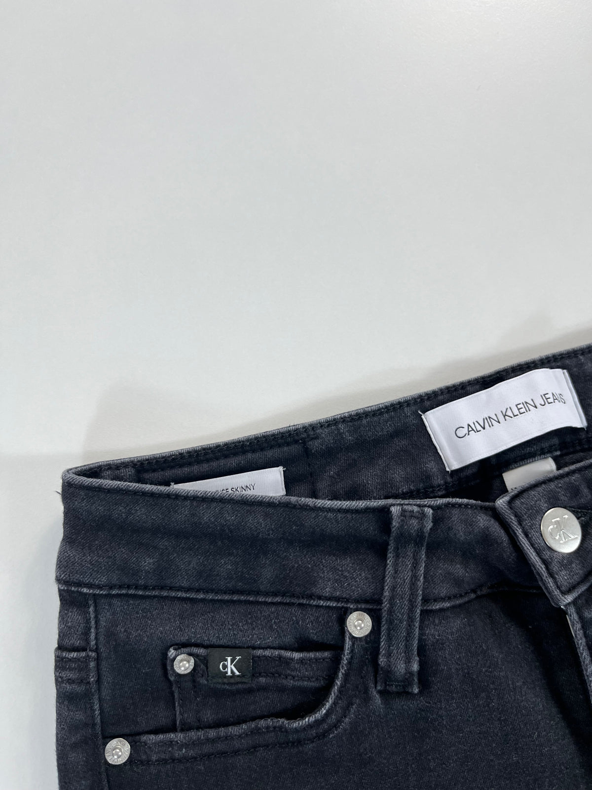 Calvin Klein Jeans Mid Rise Skinny farmernadrág