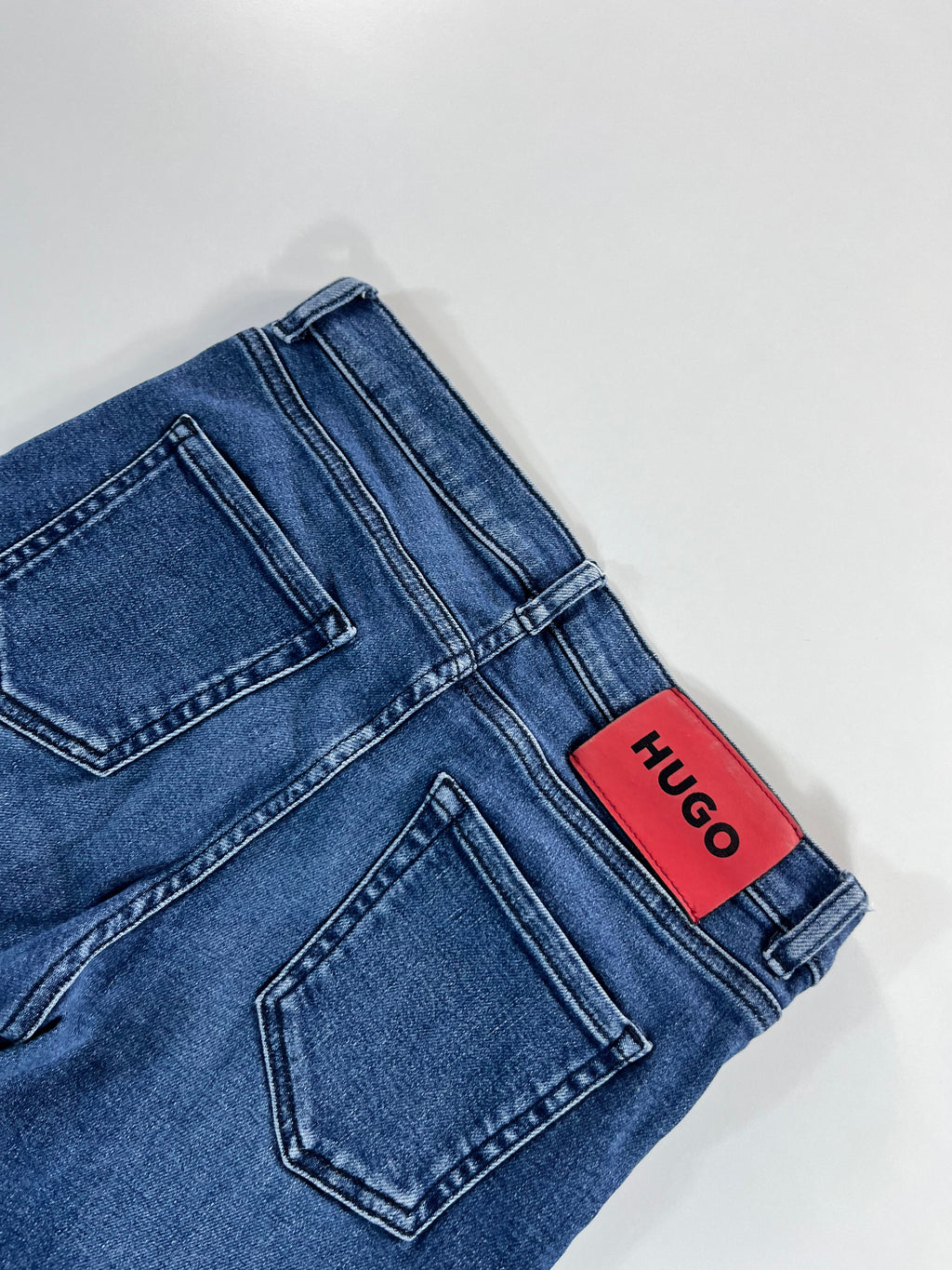 Hugo Boss Slim Fit farmernadrág