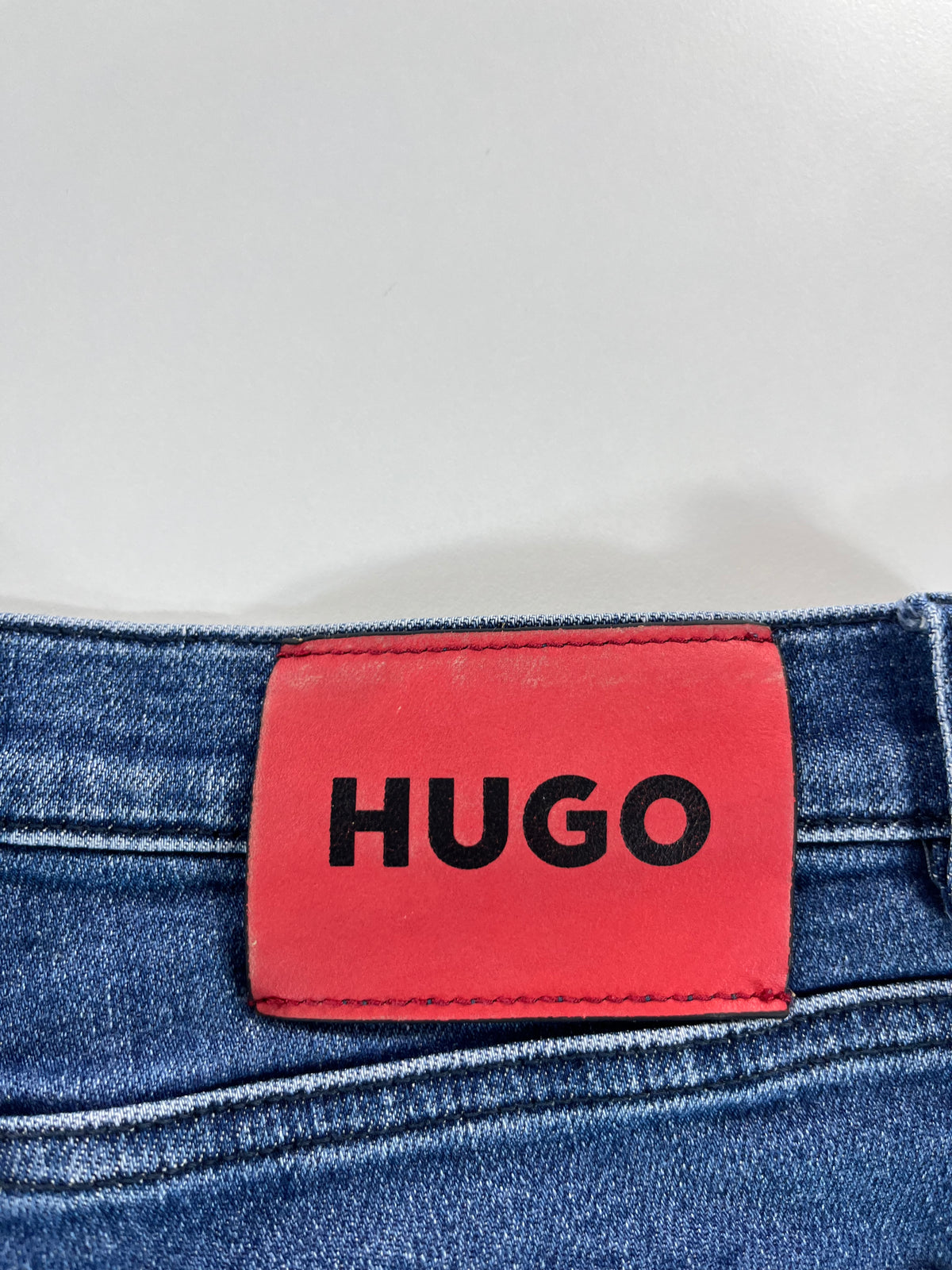 Hugo Boss Slim Fit farmernadrág