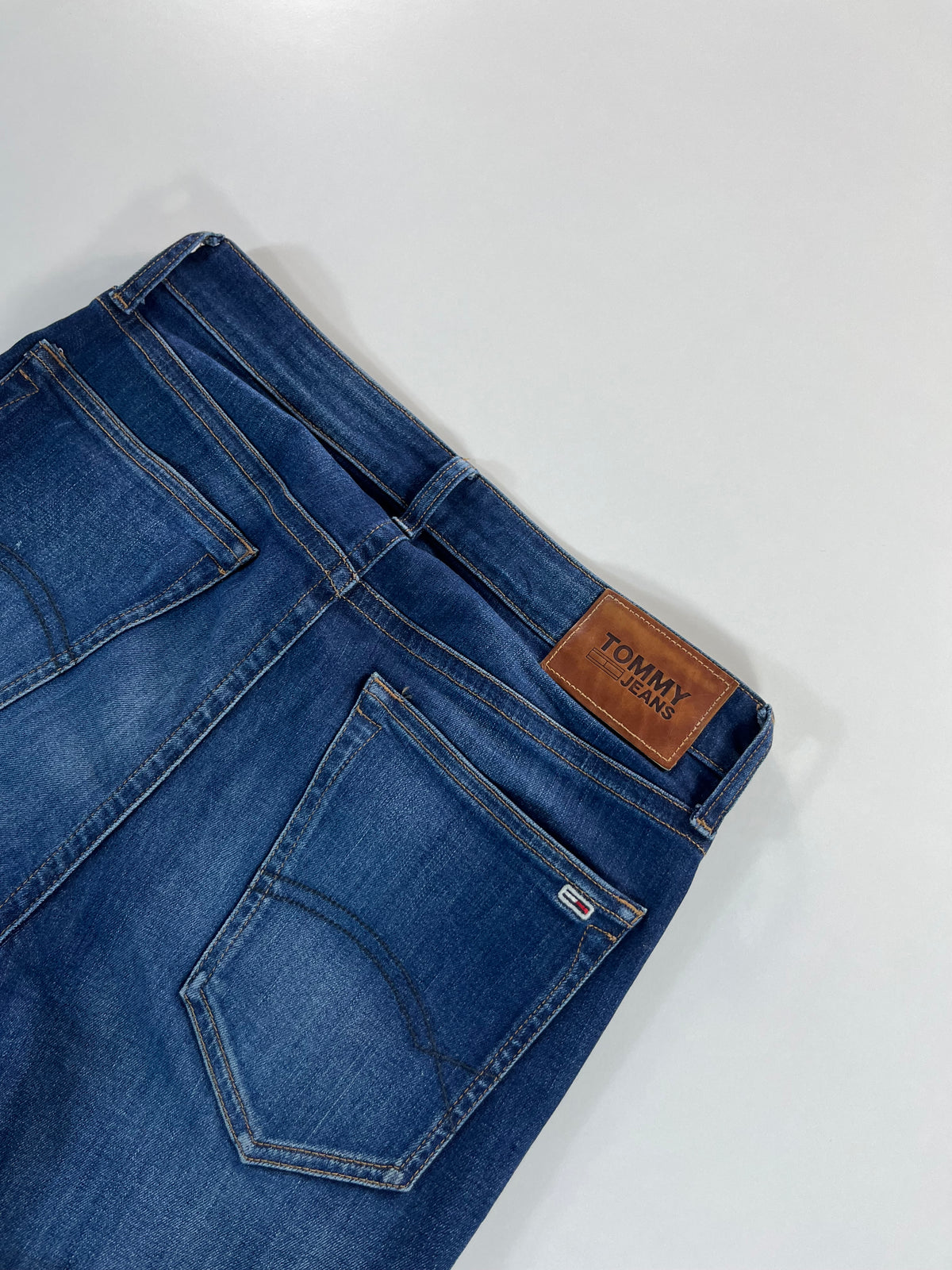 Tommy Jeans Slim Fit farmernadrág
