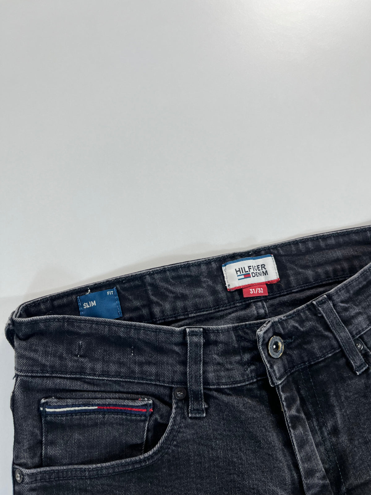 Tommy Jeans Slim Fit farmernadrág