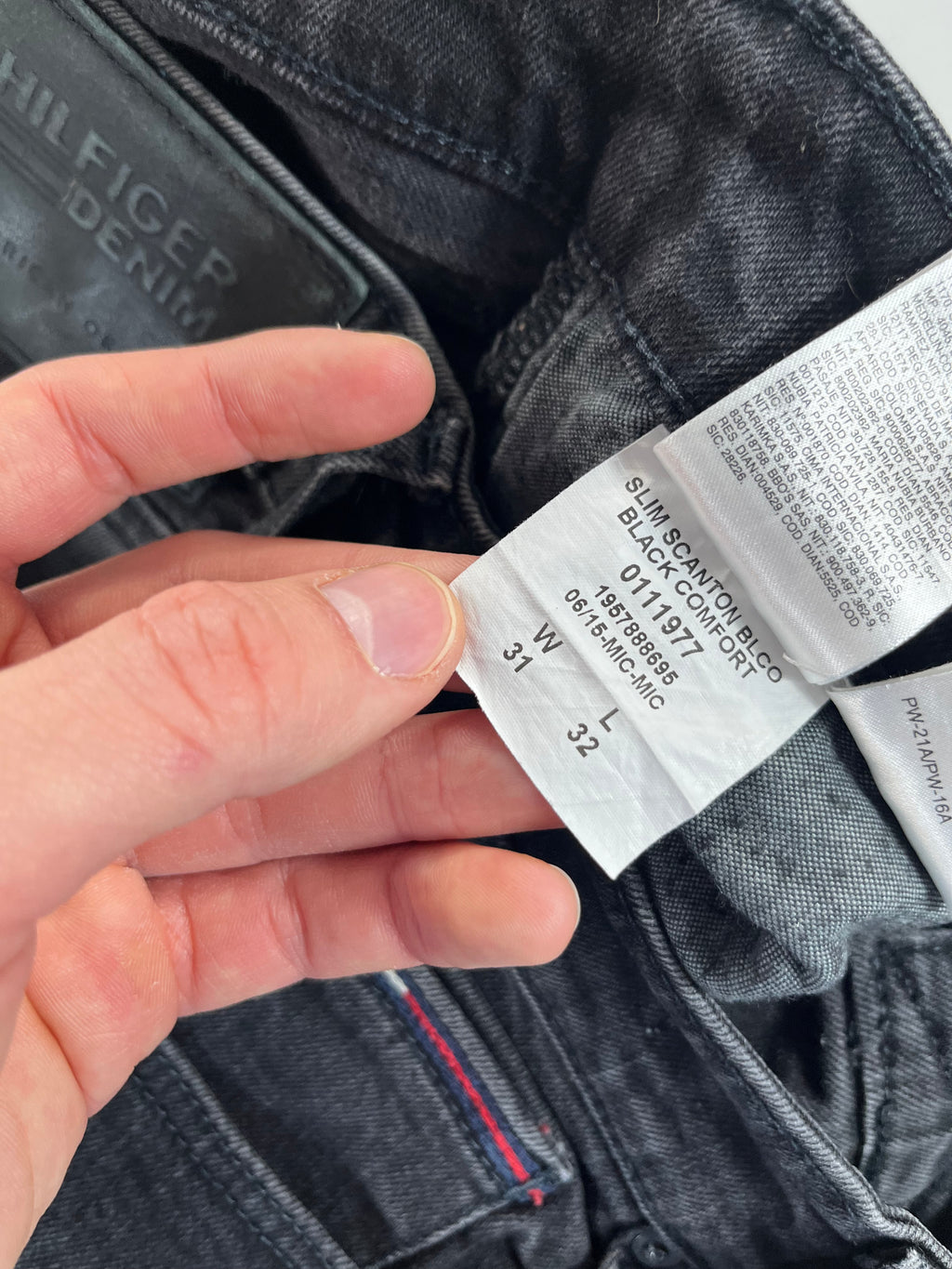 Tommy Jeans Slim Fit farmernadrág