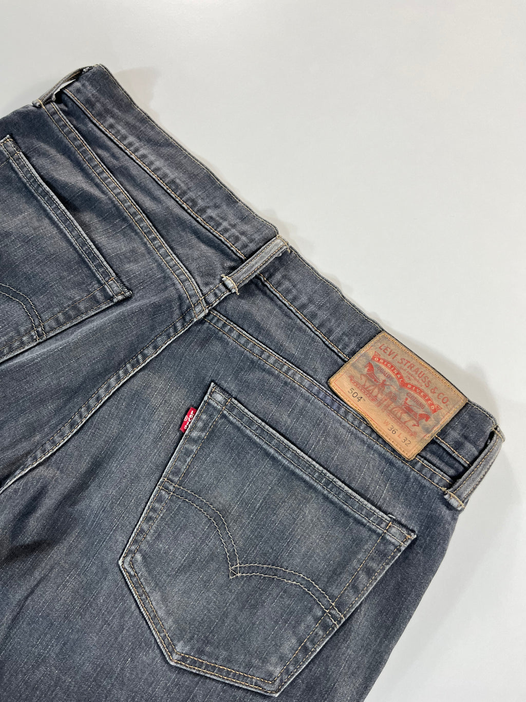 Levi's 504 W36 L32 farmernadrág
